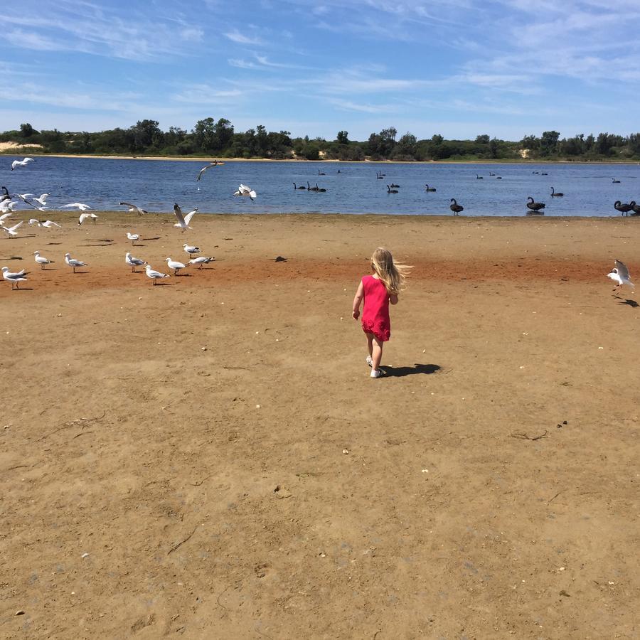 Abel Tasman Waterfront Motel Lakes Entrance Dış mekan fotoğraf