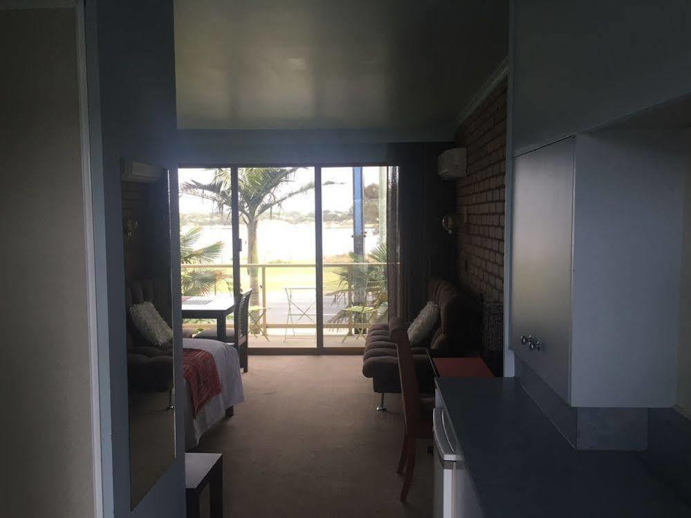 Abel Tasman Waterfront Motel Lakes Entrance Dış mekan fotoğraf